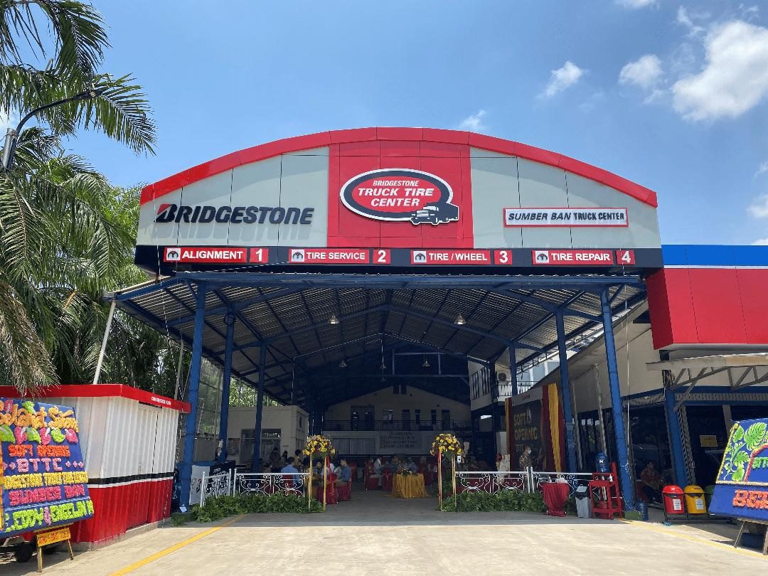 Bridgestone Truck Tire Center di Palembang