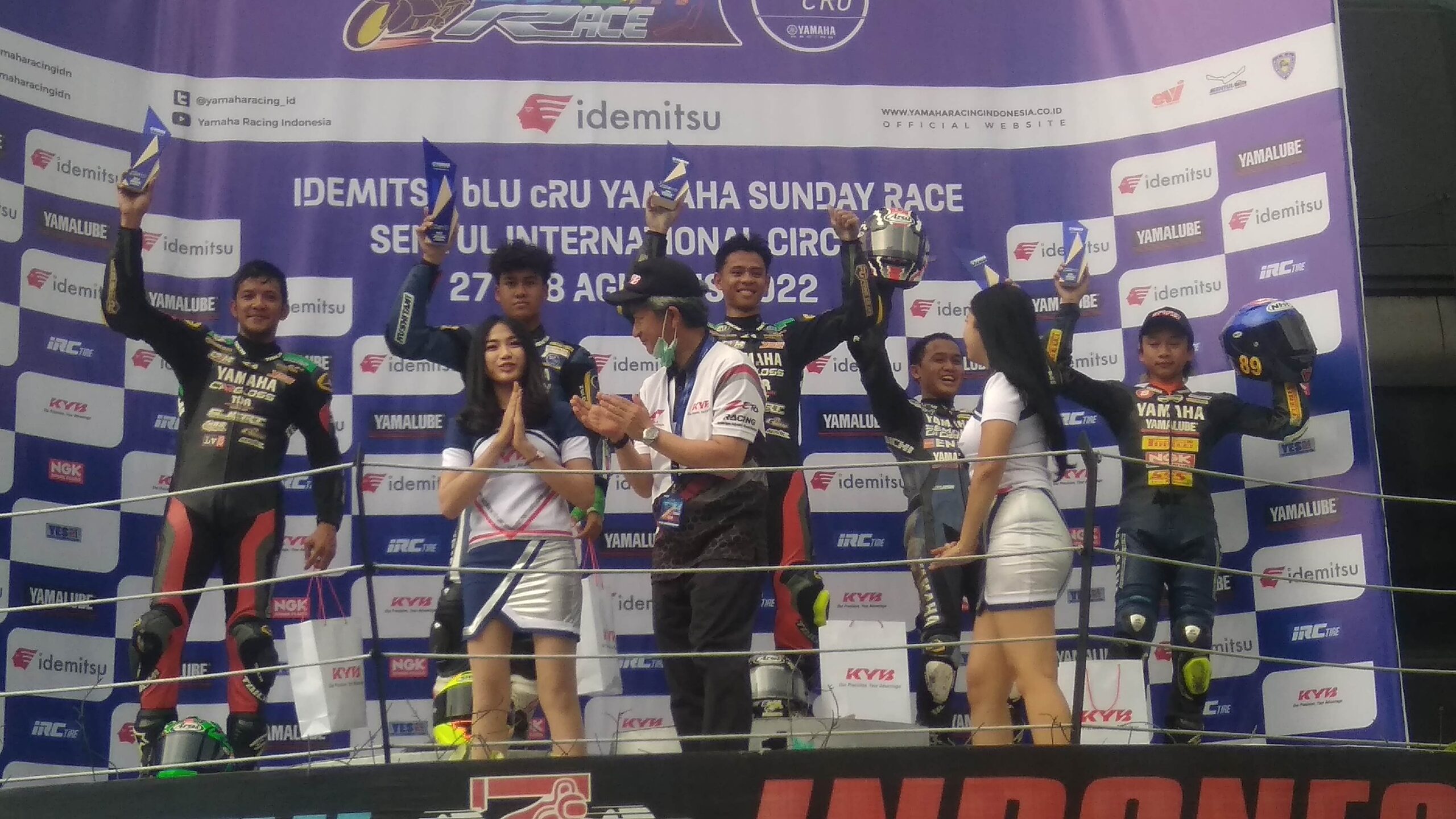 Momok Aspal Sentul dan Mimpi ke Mandalika di Idemitsu Blu Cru Yamaha Sunday Race 2022 seri 2
