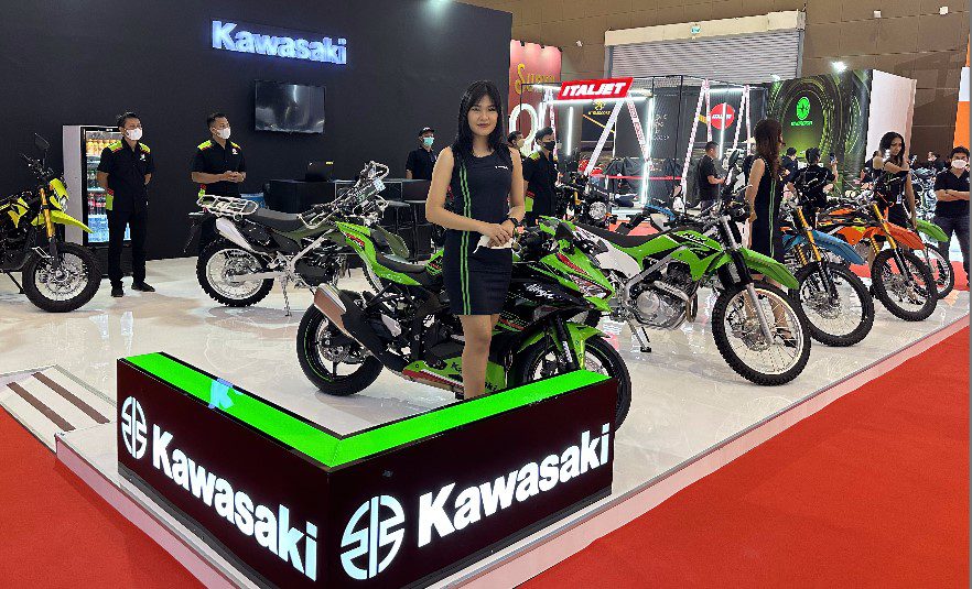 Selain New KLX150, Kawasaki Bawa 10 tipe Andalannya di IIMS 2023