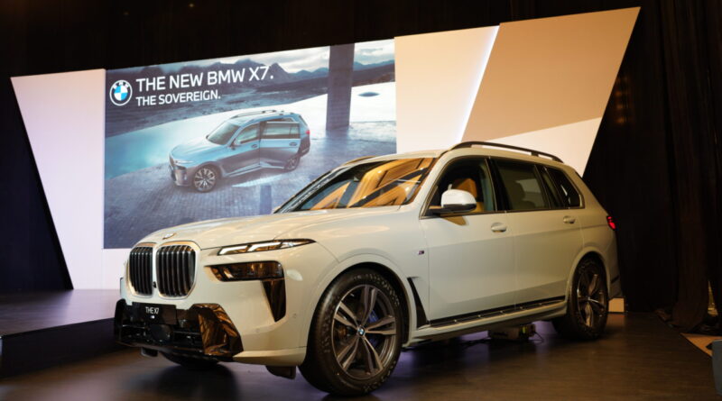 BMW X7 SAV Premium Bermesin Hybrid 381 HP Dijual 2,4 Milyar