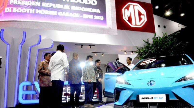 MG4 EV Mobil Elektrik Pertama Morris Garage dan Jokowi pun Kepincut