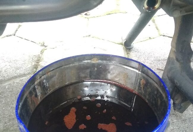 Ganti Oli Sendiri di Honda Genio