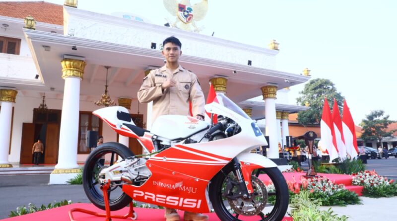 Mario Suryo Aji Jadi Duta Pramuka Jatim Sebelum Race seri 6 Moto3 GP