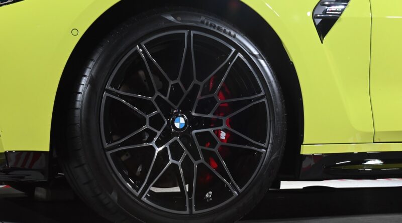 Stabilitas Sasis dan Suspensi Spek “Balap” BMW M4 Bikin Driver Nyaman
