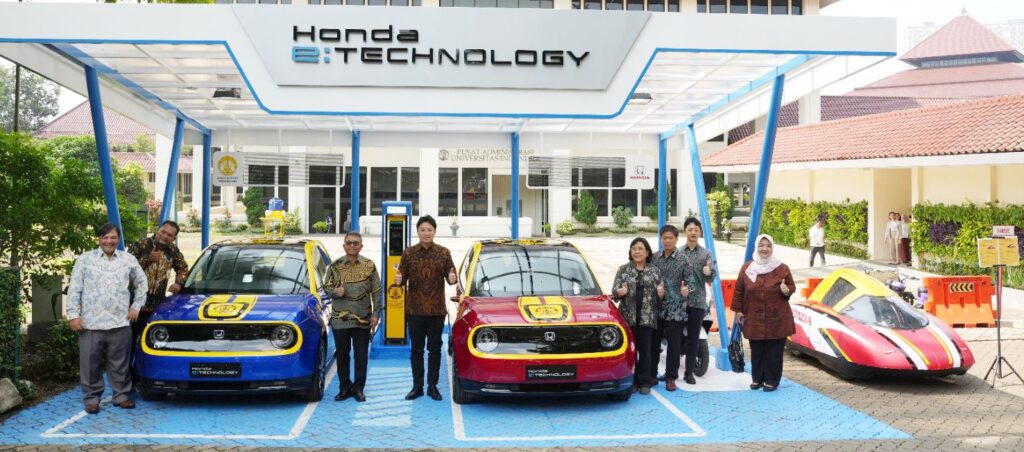Honda Pinjamkan 4 Unit EV Ke Universitas Indonesia Untuk Riset Teknologi Zero Emision