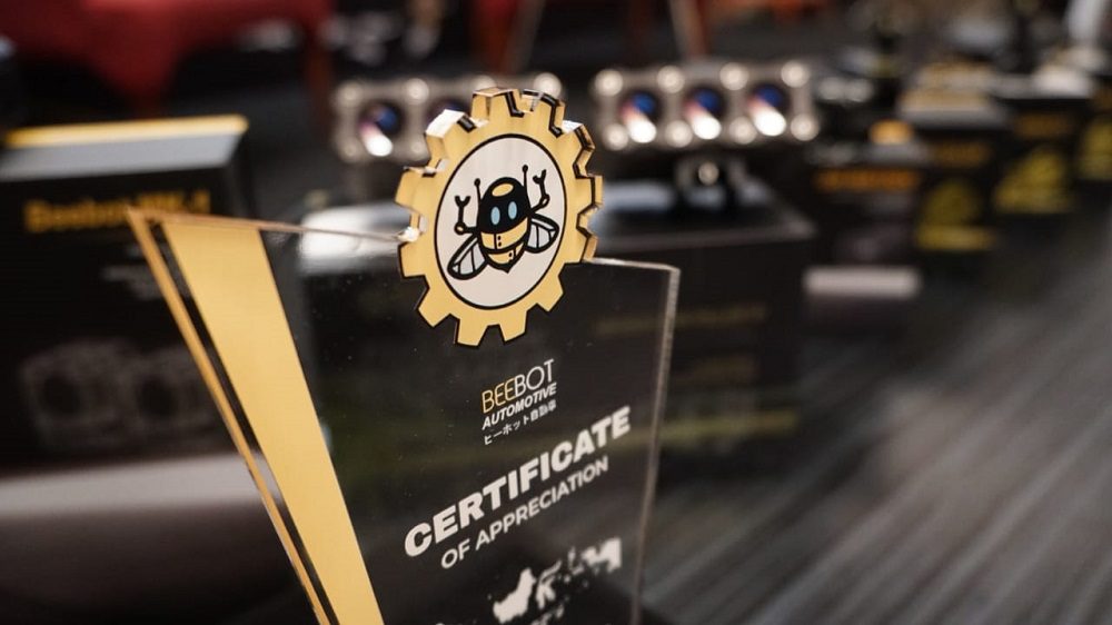 Garansi BEEBOT Unik, Plat Nomer Jadi Warranty Card