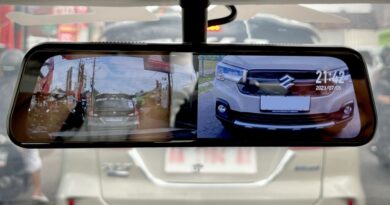 E-Mirror Touchscreen Suzuki XL-7 Jadi CCTV Jalan, Rekam Kejadian Ganjil Selama Perjalanan
