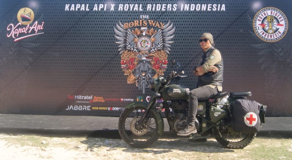 ANNIVERSRORI, Ultah ke 7 Royal Enfield Lovers di Pantai Melasti