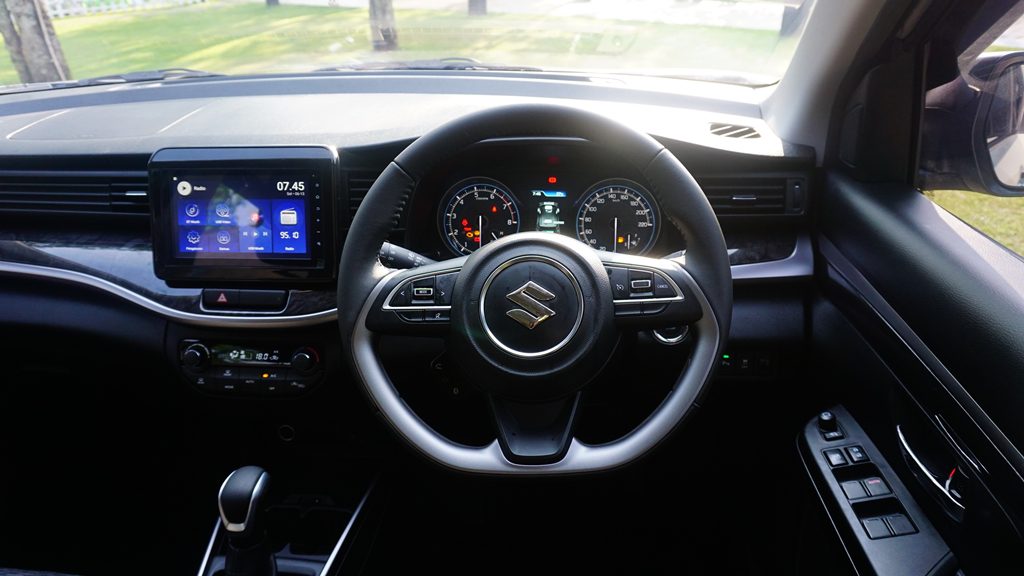 5 Fitur Utama Yang Wajib Ada di Setir Mobil