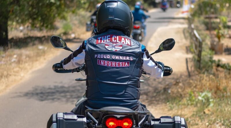The Clan, Moto Guzzi Lover Jajal 6680 Tikungan Flores