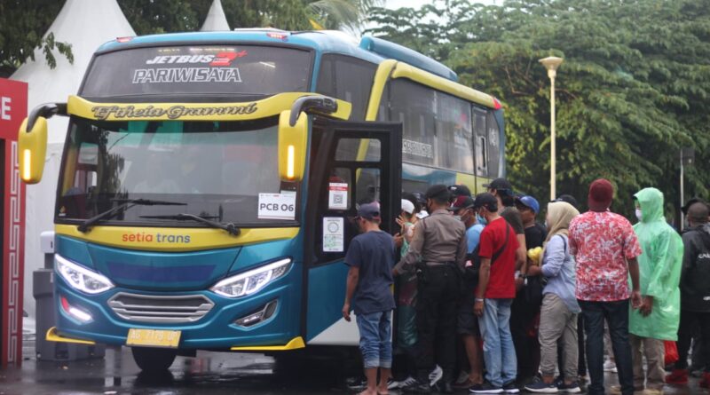 Shuttle Bus Mandalika Khusus Antar Penonton dari Parkir ke Sirkuit Gratis
