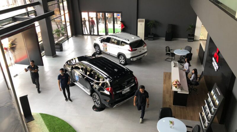 Tiga Diler 3C Anyar Mitsubishi Kolaps Sun Motor