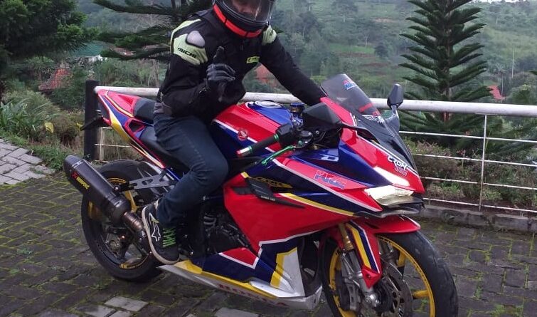 Apri Susanto CROW Test Ride CBR 250 PP Pamulang-Mega Kuningan Cukup 1 liter 25 km