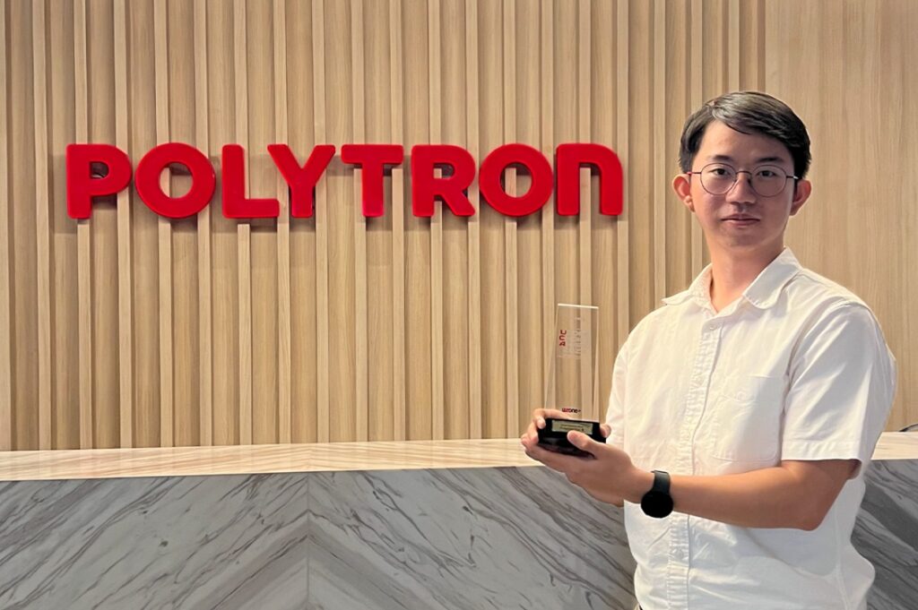 Best Electric Bike Uzone Choice Award 2023 Disabet POLYTRON Fox-R