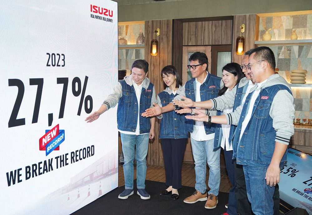 Isuzu Elf Numero Uno, 14 ribu Unit Terjual