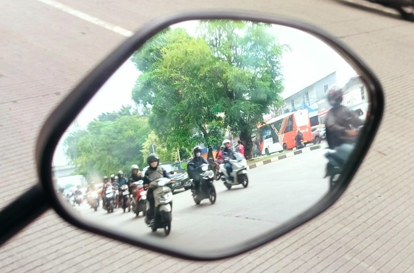 4 Point Dasar Defensive Riding Anti Kecelakaan