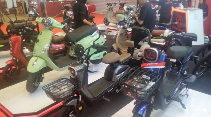 Exotic Sprinter Prime, Motor Listrik Desain Klasik Andalan Pacific Bike di IIMS 2024