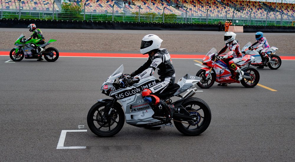 Dimas Ekky Finish Ke-2, Debut MS Glow For Men Racing Team Gemilang di Mandalika