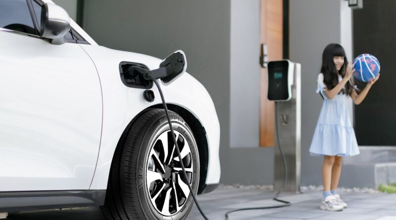 Perhatikan 4 Hal ini Sebelum Ganti Ban Mobil Listrik