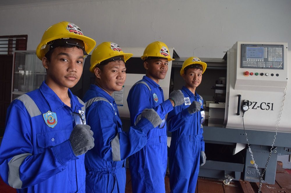 SMKN 8 Tangerang Jadi First Teaching Factory Honda