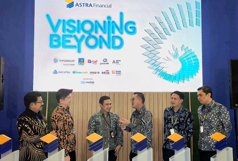 8 Promo “Masa Depan “ Astra Financial di GIIAS Surabaya 2024