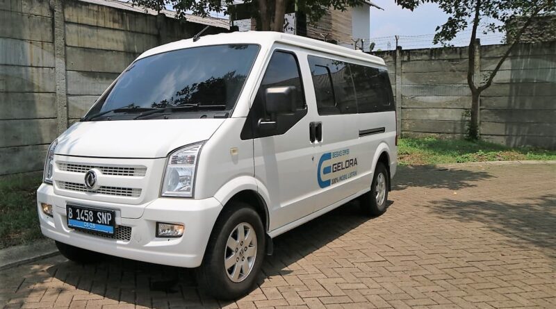 Jajal Gelora E si Mobil Travel Listrik di Tol Jakarta-Bandung, Tembus 110 kmjam Anteng-Ateng Aja