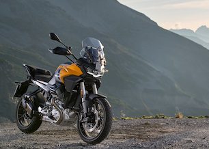 Moto Guzzi Stelvio, V-Twin Penjelajah Premium