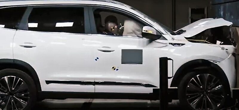 Chery TIGGO 8 Terbuat 60 % Baja dan Dilengkapi 6 Airbag Lolos Uji Tabrak di Wuhu
