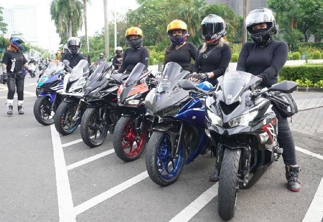 Girls on Fairing, Lady Biker Doyan Supersport