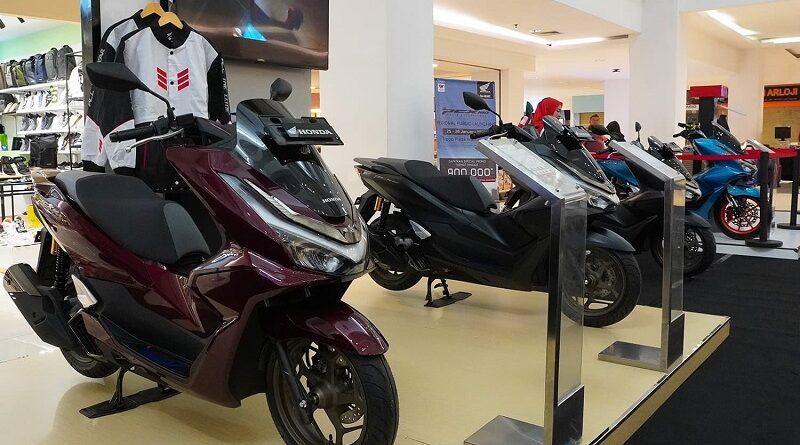 Honda PCX 160 Terbaru Sekarang Dilengkapi Roadsync
