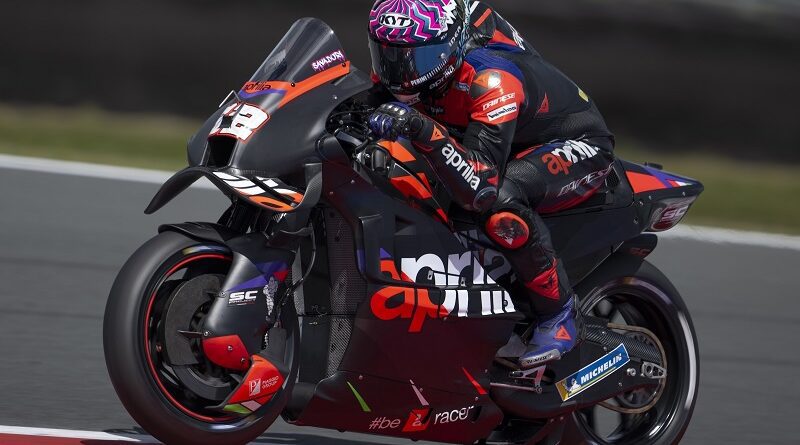 Lorenzo Savadori Resmi Perpanjang Kontrak Aprilia Racing untuk MotoGP 2025 & 2026