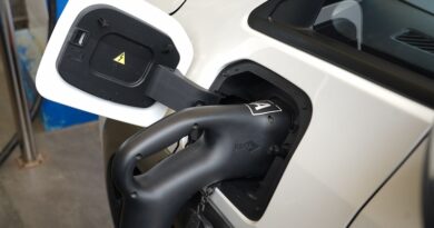 Mengenal Dekat Konektor CCS Type 2 Mobil Listrik