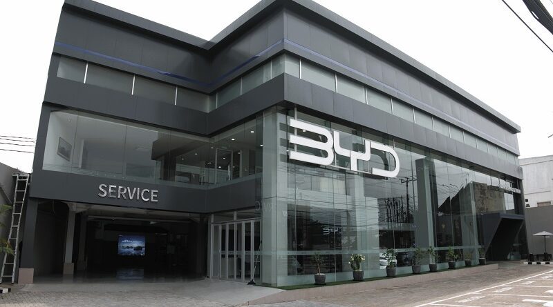 Demi Bangun Ekosistem Mobil Listrik, BYD Harmoni Kuningan dan Bekasi Resmi Dibuka