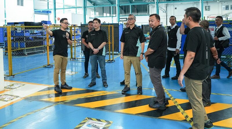 AOC Gerebek Pabrik Alva di Cikarang