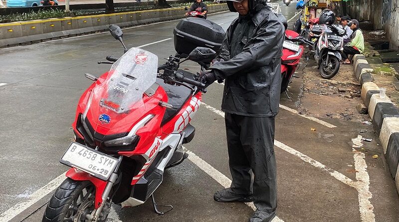 Mau Turing Pas Hujan Deras ? Perhatikan 5 Hal Ini Biar Selamat