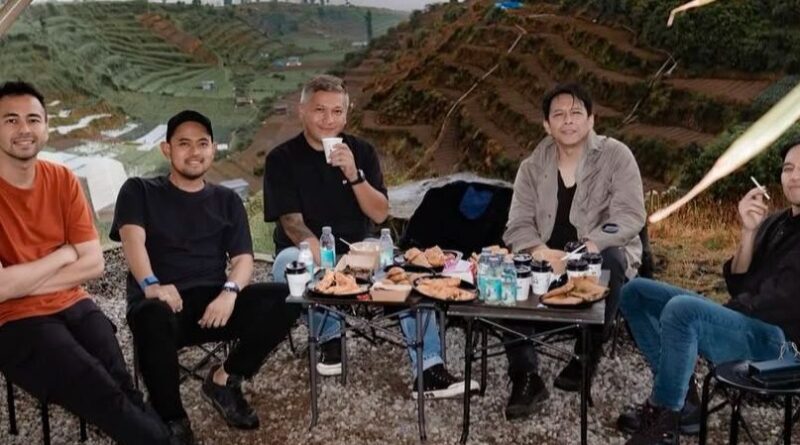 Raffi Ahmad Seru-Seruan Motoran Bareng The Dudas Minus One di Malang