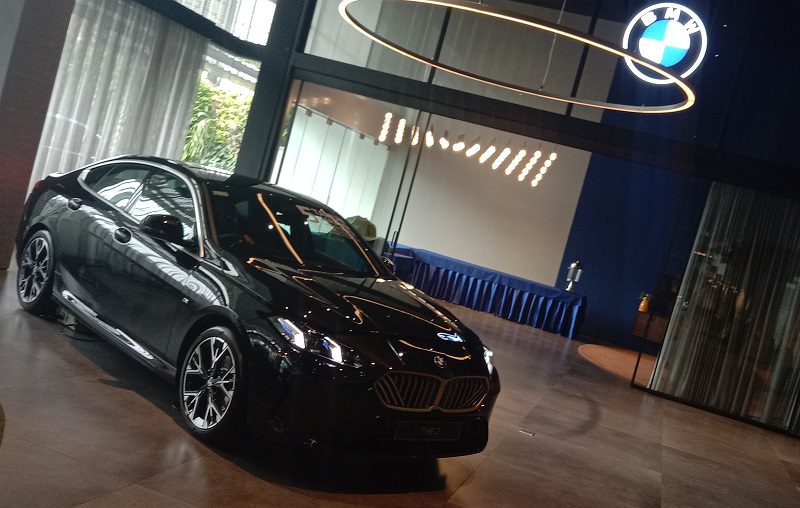 Premium Explore All-New BMW 2 Series & X3 di BMW Astra Cilandak