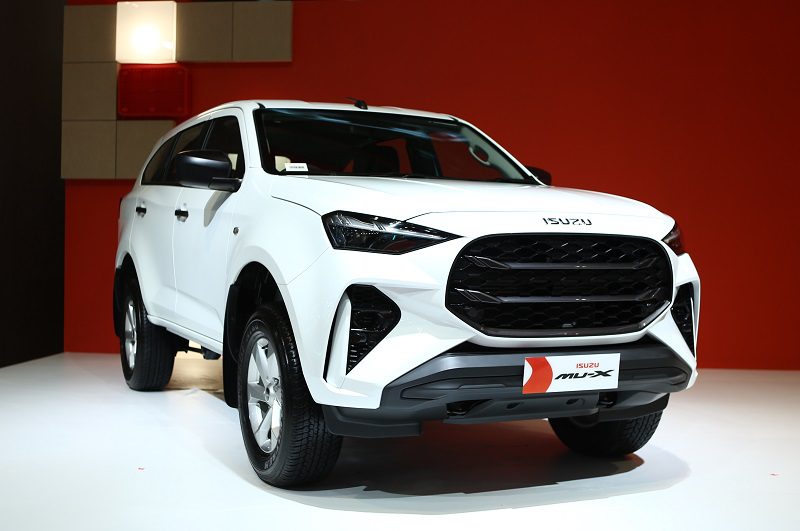 Isuzu mu-X 4WD, SUV Off Road Anyar di GIIAS 2025