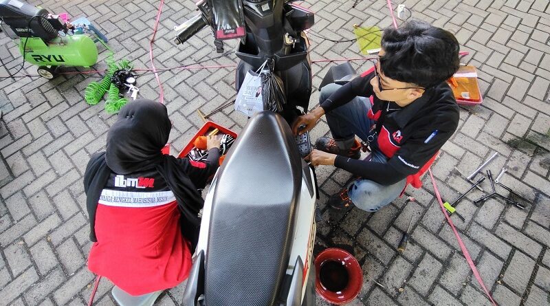 Tekiro Gandeng ITS Surabaya Bikin Motor Warga Jos Gados Kembali