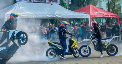 Freestyler Urban Stuntrider Jakarta Bikin Penonton Bekasi Motofest 2025 Histeris
