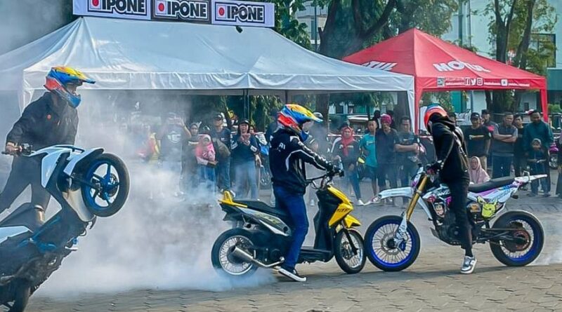 Freestyler Urban Stuntrider Jakarta Bikin Penonton Bekasi Motofest 2025 Histeris