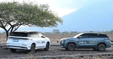 JAECOO J8 SHS ARDIS Siap Diajak Tersesat 1.660 km, Hybrid Seharga 818 Juta
