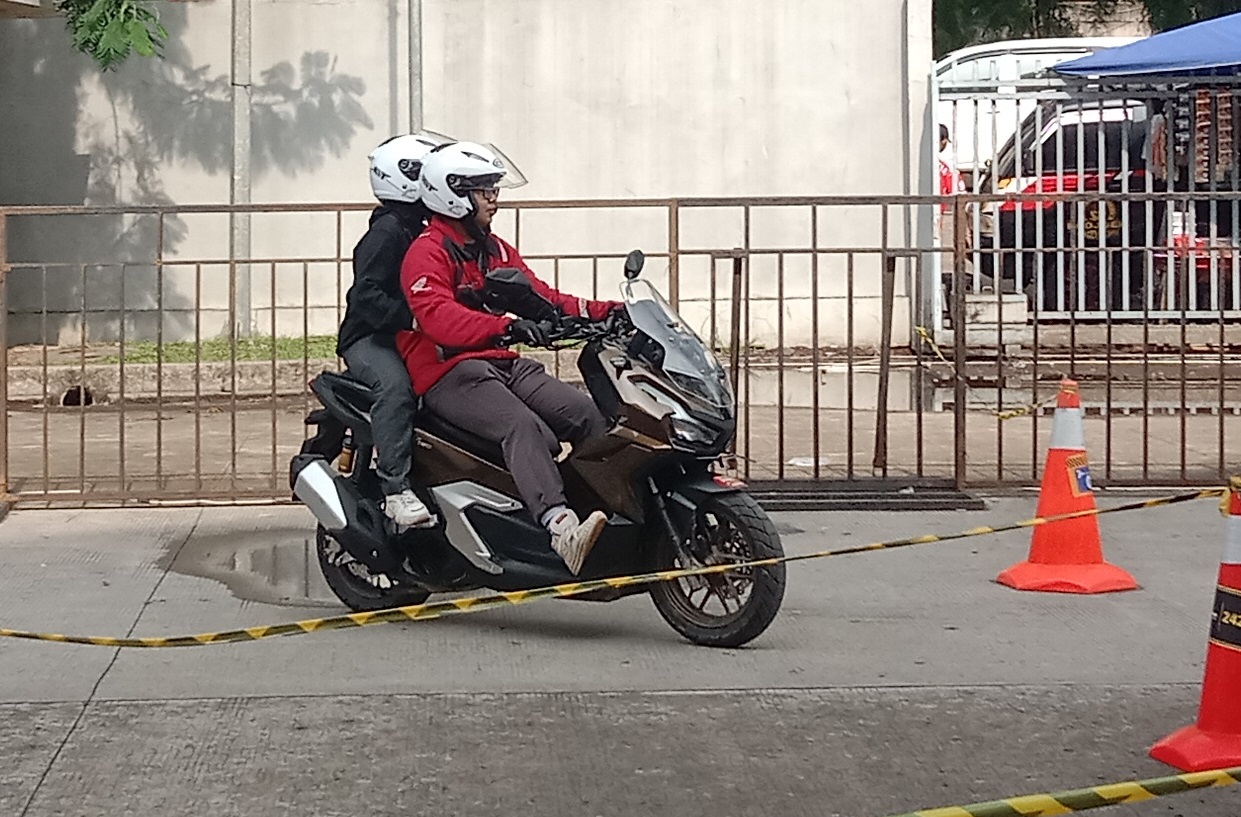 Banyak Yang Penasaran Honda ADV160, Sampai di Test Ride Boncengan