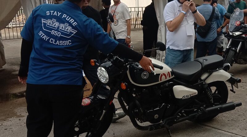 Bapak-Bapak Milenial Pasti Doyan Royal Enfield Shotgun 650 Ini