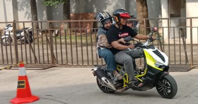 Boncengan Pakai Italjet Dragster Siapa Takut