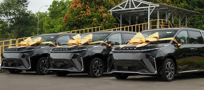 MAXUS Resmi Serah Terima MIFA 7 & MIFA 9 ke Konsumen Indonesia