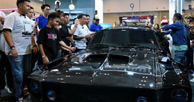 Rifat Sungkar Dengan Ford Mustang Restomod Fast N Furious