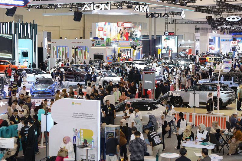 EV Test Drive Jadi Magnet Pertama di GJAW 2025