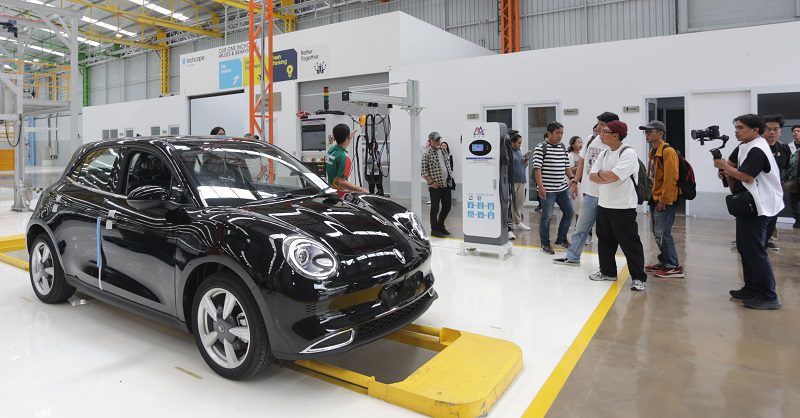 Melihat Lebih Dekat GWM ORA 03 Dirakit