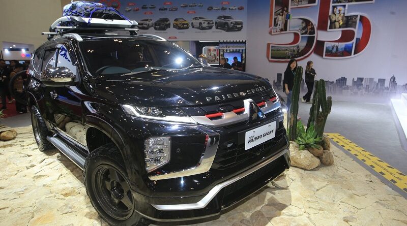 Menatap Pajero Sport Seakan Ingin Pergi Jauh Dan Tersesat di Dalamnya